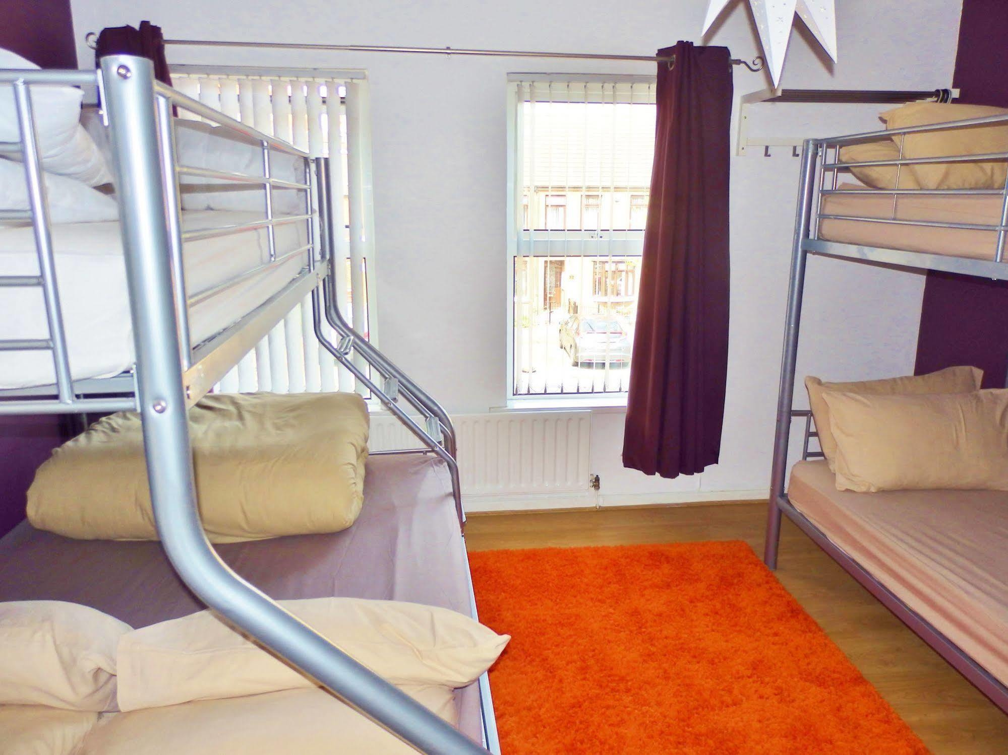 Very Central Location- Free Parking - 2 Bedrooms 贝尔法斯特 外观 照片